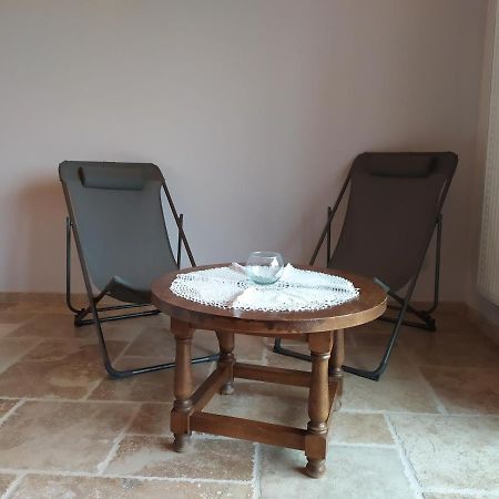Limone Vallee Bed & Breakfast Montrigaud Exterior photo